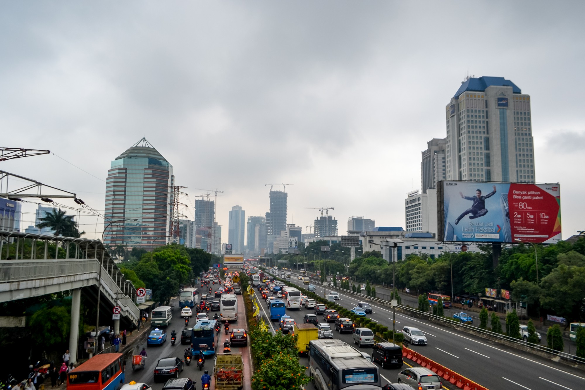 Азия. Автостопом в Индонезию и обратно. День 99. Делаю визу в Китай